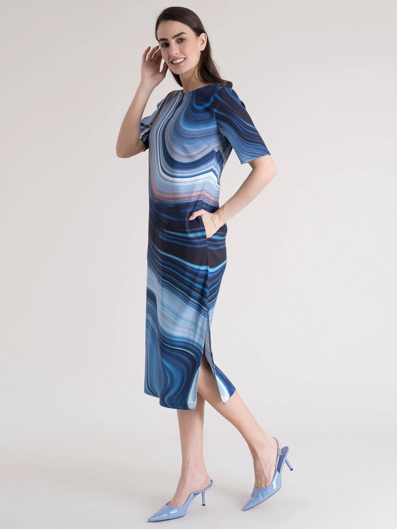 Boat Neck Marble Print Shift Dress - Blue and White