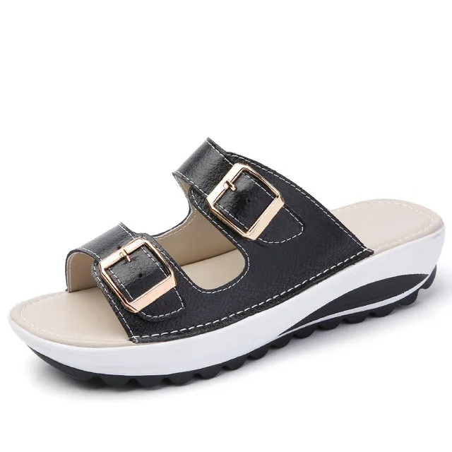 Summer Woman Slippers Fashion Soft bottom comfortable Women Sandals Heels Beach Flip Flops Slippers Black Ladies Shoes